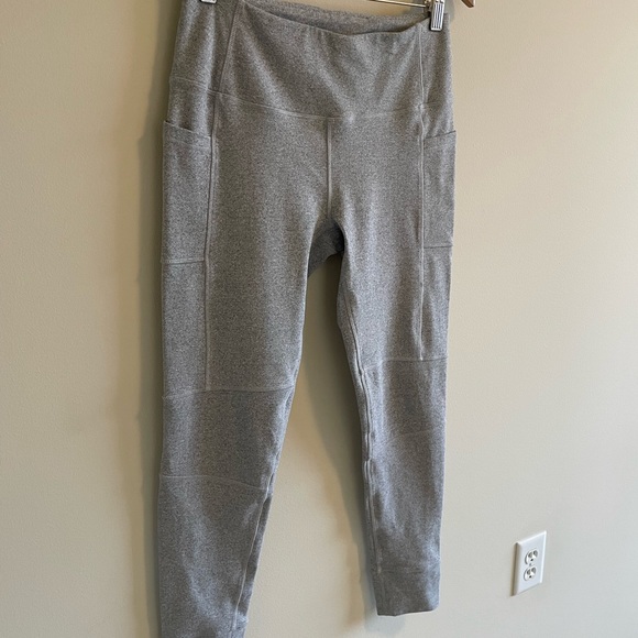 Size M Light Grey Leggings - Picture 3 of 15